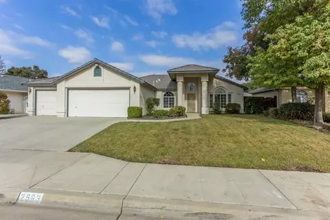 2563 Calimyrna Ave, Clovis, CA 93611 photo 1