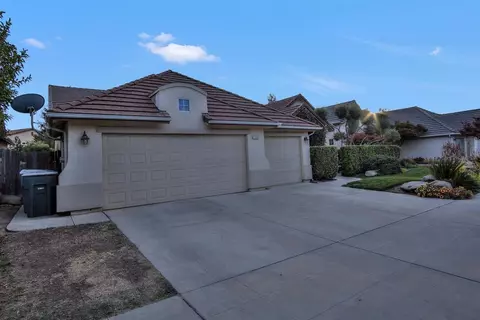 2988 Browning Ave, Clovis, CA 93611 photo 1