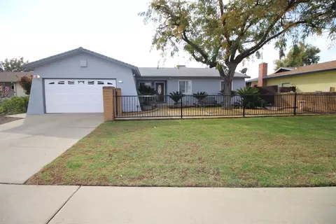 50 W Ashcroft Ave W, Clovis, CA 93612 photo 1