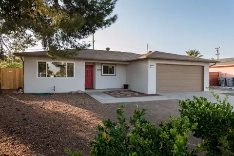 3346 Claremont Ave, Clovis, CA 93611 photo 1