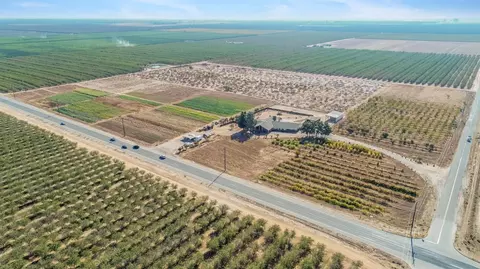 33588 Avenue 12, Madera, CA 93636 photo 1