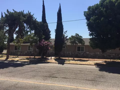 304 S 6th St, Fowler, CA 93625 photo 1