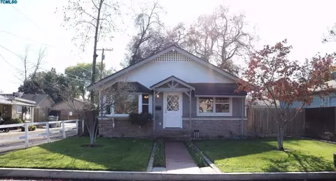 1107 W Kaweah Ave, Visalia, CA 93277 photo 1