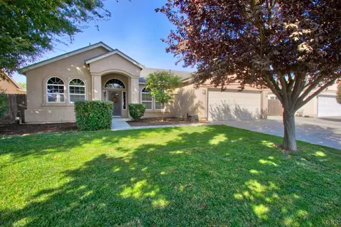 1105 Pistache Ave, Lemoore, CA 93245 photo 1