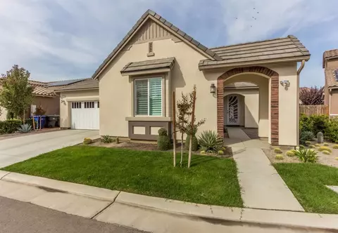4279 Heritage Ln, Clovis, CA 93619 photo 1