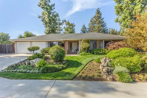 1646 Ash Ave, Clovis, CA 93611 photo 1