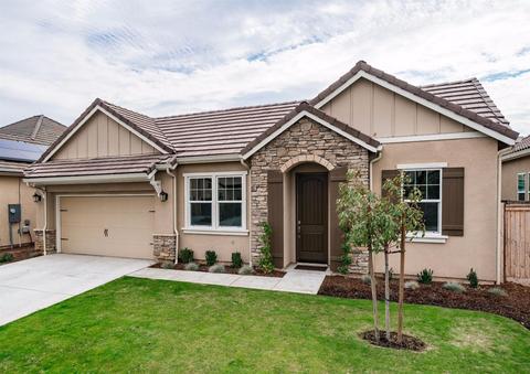 2678 Vartikian Ave, Clovis, CA 93611 photo 1