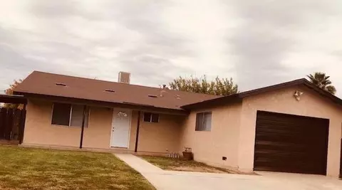 1317 Carrey Ave, Madera, CA 93638 photo 1