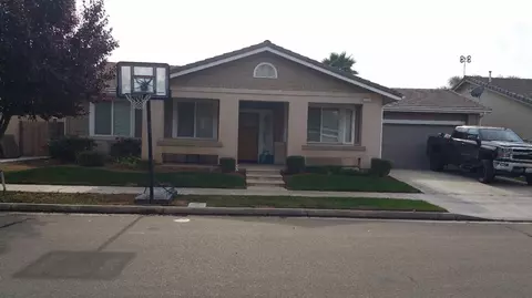 2369 Early Ave, Reedley, CA 93654 photo 1