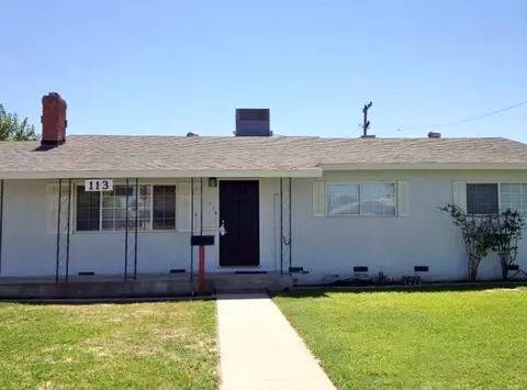 113 W Spring Ln, Lemoore, CA 93245 photo 1