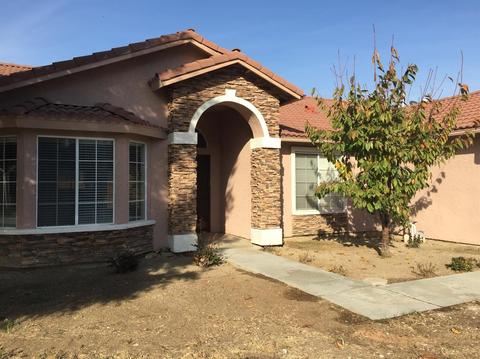 14368 Taylor St, Kerman, CA 93630 photo 1