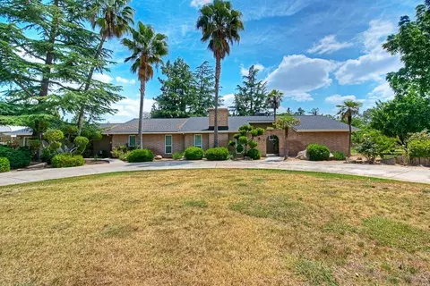 10281 Lanes Bridge Dr, Madera, CA 93636 photo 1