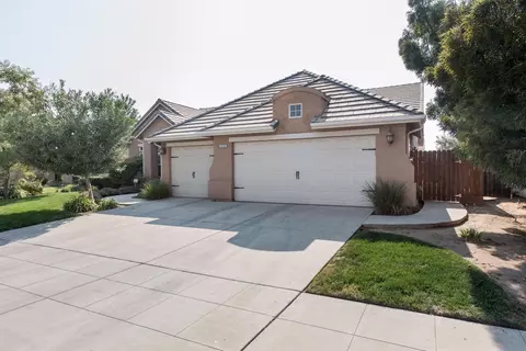 3234 Rall Ave, Clovis, CA 93619 photo 1