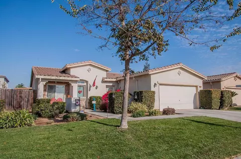 2053 Roosevelt Way, Dinuba, CA 93618 photo 1