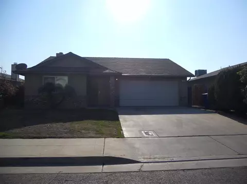 128 Susan Ln, Madera, CA 93638 photo 1