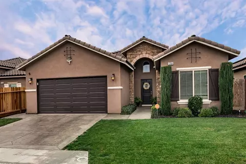 1204 S Berry Dr, Madera, CA 93637 photo 1