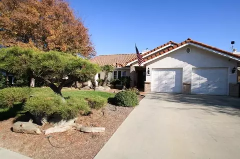 1262 N Jeffrey Dr, Dinuba, CA 93618 photo 1