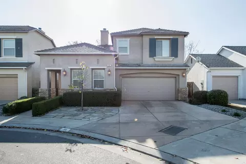 92 W Barcelona Ln, Clovis, CA 93619 photo 1