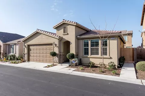 3320 Monviso Ln, Clovis, CA 93619 photo 1