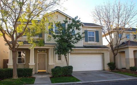 772 W Barcelona Ln, Clovis, CA 93619 photo 1