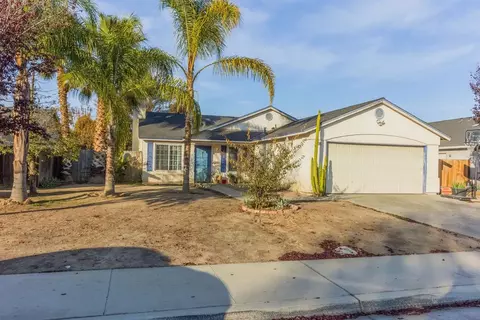 2746 Peach St, Selma, CA 93662 photo 1