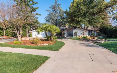 104 E Audubon Dr, Fresno, CA 93720 photo 1