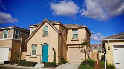 3549 Muse Way, Clovis, CA 93619 photo 1