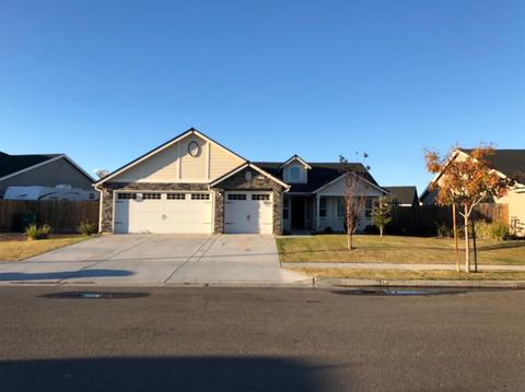 2834 Tamarack Ave, Sanger, CA 93657 photo 1