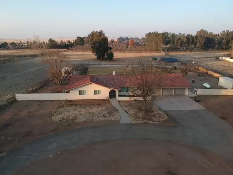 5770 E Appaloosa Ave, Clovis, CA 93619 photo 1