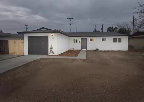 935 Brookside Dr, Clovis, CA 93612 photo 1