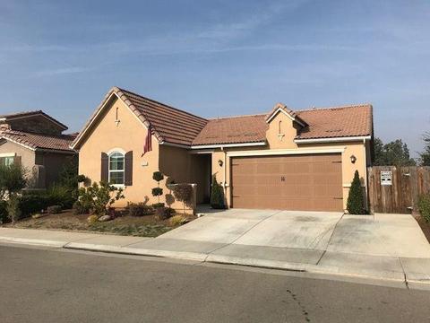 3175 Roberts Ave, Clovis, CA 93619 photo 1