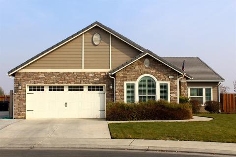 2229 Megan Ave, Clovis, CA 93611 photo 1
