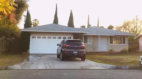 116 Maple St, Madera, CA 93637 photo 1