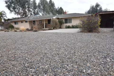 7318 N De Wolf Ave, Clovis, CA 93619 photo 1