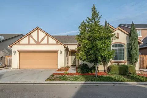 4037 Chessa Ln, Clovis, CA 93619 photo 1