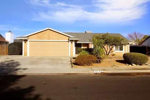 2138 Sequoia Ave, Sanger, CA 93657 photo 1