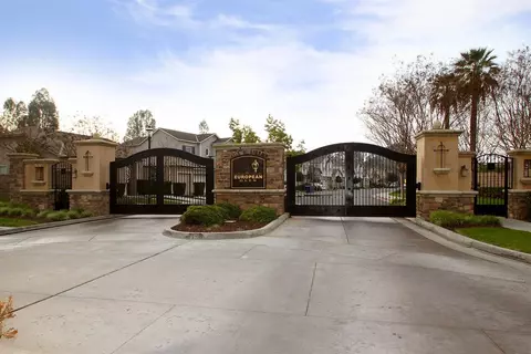 1743 Glen Oban Ln, Clovis, CA 93619 photo 1