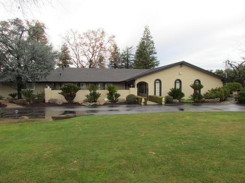 1665 N Locan Ave, Clovis, CA 93619 photo 1