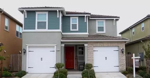 3552 Richmond Ave, Clovis, CA 93619 photo 1