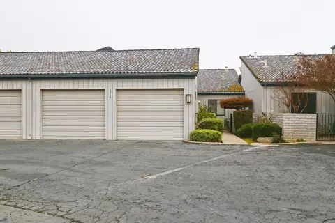 1727 Tollhouse Ln, Clovis, CA 93611 photo 1