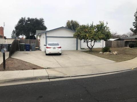 3328 Miramonte Ave, Clovis, CA 93611 photo 1