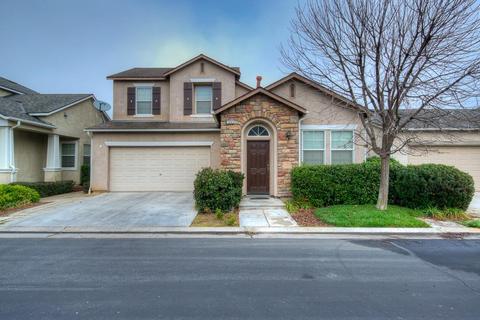 1693 Glen Dunbar Ln, Clovis, CA 93619 photo 1