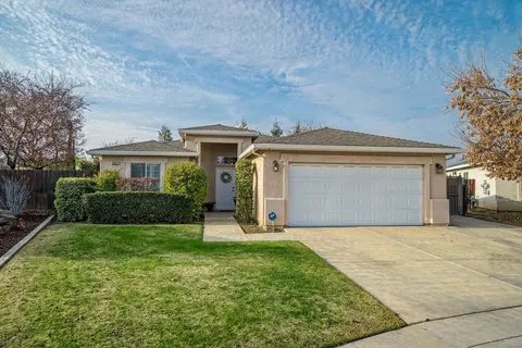 2000 Hanson Ave, Clovis, CA 93611 photo 1