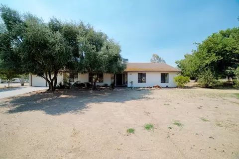 35194 Manon Ave, Madera, CA 93636 photo 1