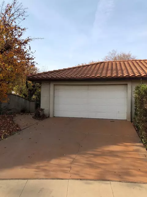 1104 Pinewood Ct, Madera, CA 93637 photo 1