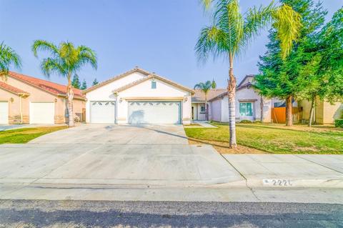 2224 E Katherine Ave, Fowler, CA 93625 photo 1