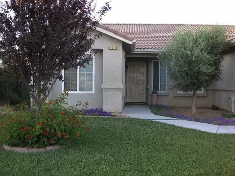 531 St Michelle Dr, Madera, CA 93637 photo 1