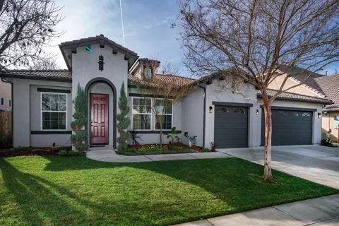 3090 Serena Ave, Clovis, CA 93619 photo 1