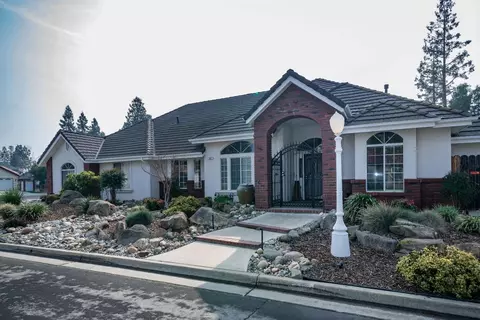 502 W Athens Ave, Clovis, CA 93611 photo 1