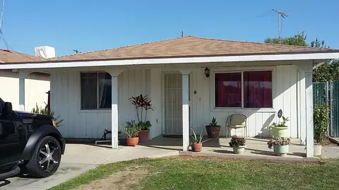 1101 Sonora St, Madera, CA 93638 photo 1